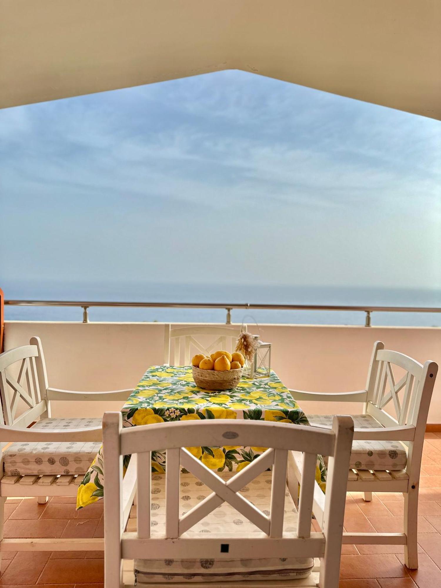 Hotel Imperial Dhermi Exterior photo