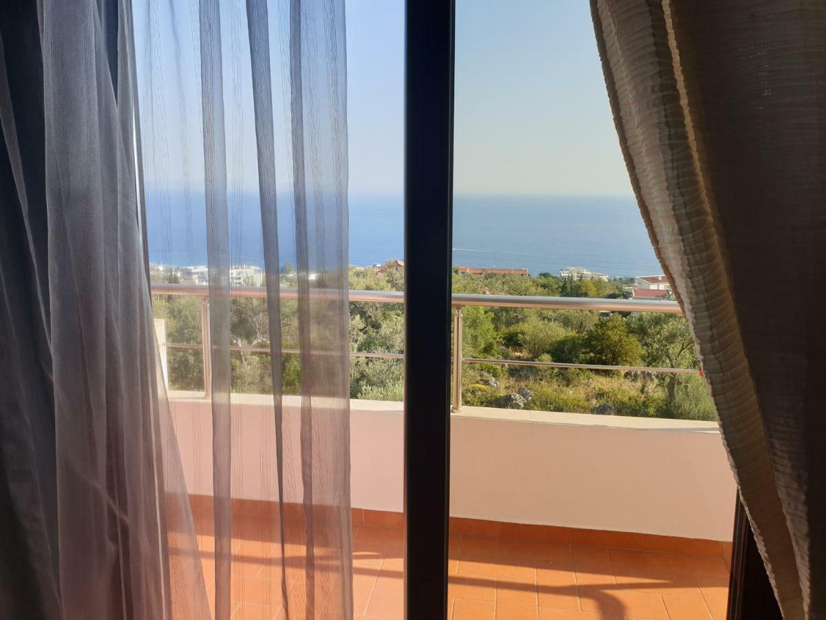 Hotel Imperial Dhermi Exterior photo